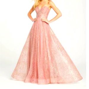 Ellie Wilde prom dress